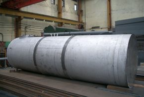 Cylindrical tank